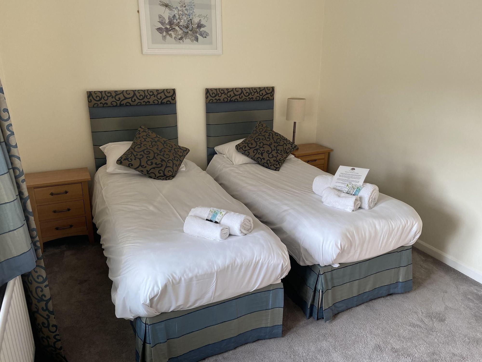 The Royal Oak Bed & Breakfast Ashbourne  Exterior photo